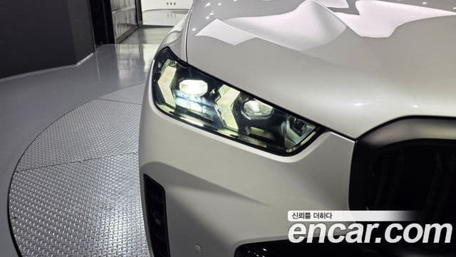 BMW X5 2025 — Photo 2/41