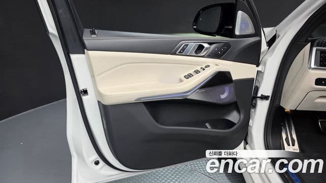 BMW X5 2025 — Photo 29/41