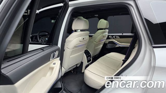 BMW X5 2025 — Photo 37/41