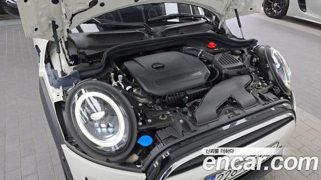 Mini Cooper Convertible 2024 — Photo 15/20