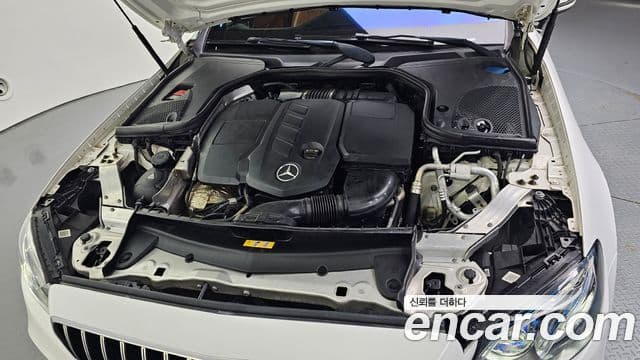 Mercedes-Benz E-Class 2018 — фото 6 из 20