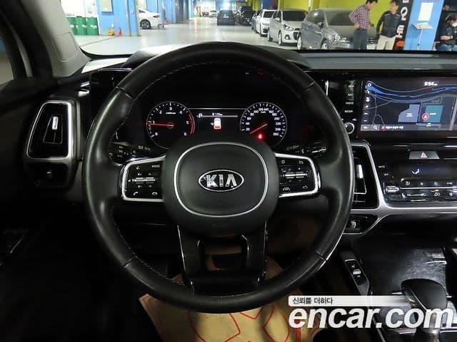 Kia Sorento 2021 — фото 9 из 20