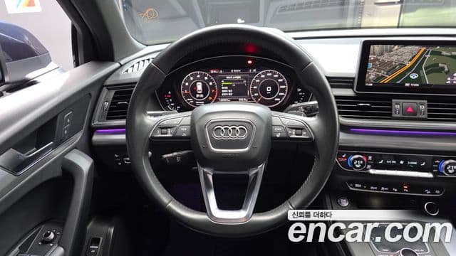 Audi Q5 2020 — ფოტო 6/31