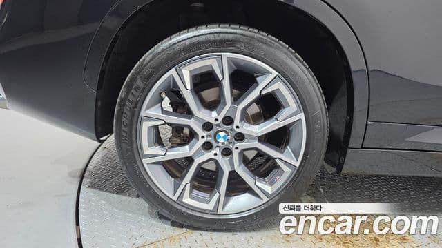 BMW X1 2022 — Şəkil 5/20