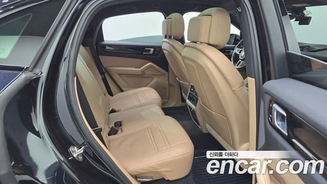 Porsche Cayenne 2020 — Photo 20/20