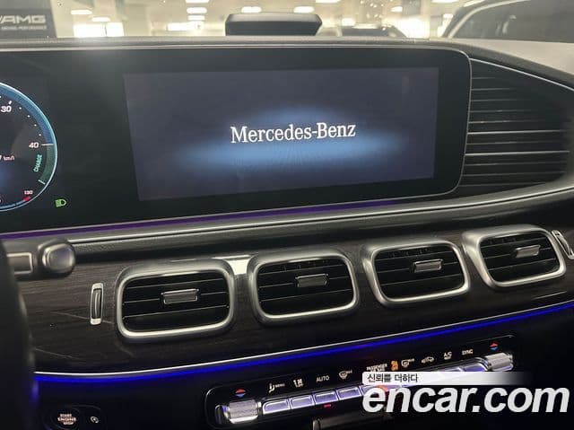 Mercedes-Benz GLE-Class 2021 — фото 16 из 17