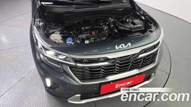 Kia Seltos 2024 — ფოტო 6/20