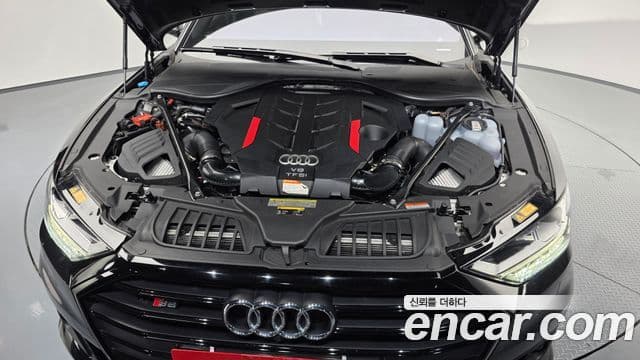 Audi A8 2020 — ფოტო 6/20