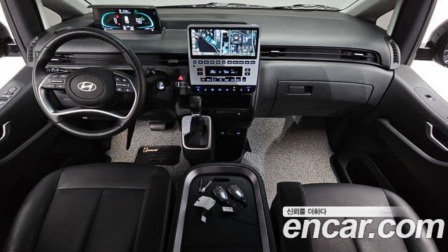 Hyundai Staria 2025 — Фото 7/20