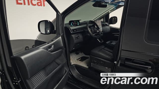 Hyundai Staria 2025 — Фото 10/20