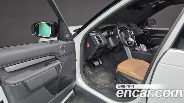 Land Rover Discovery 5 2023 — Şəkil 10/20