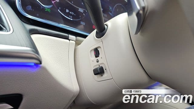 Mercedes-Benz S-Class 2025 — Photo 8/38