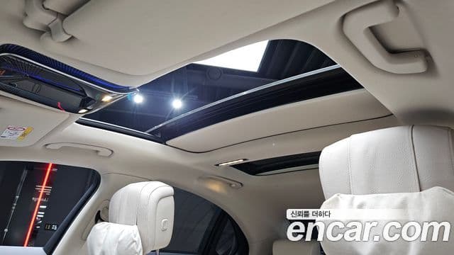 Mercedes-Benz S-Class 2025 — Photo 38/38