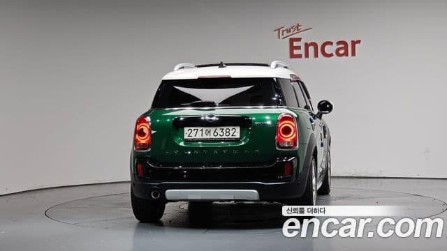 Mini Cooper D Countryman 2020 — ფოტო 4/20