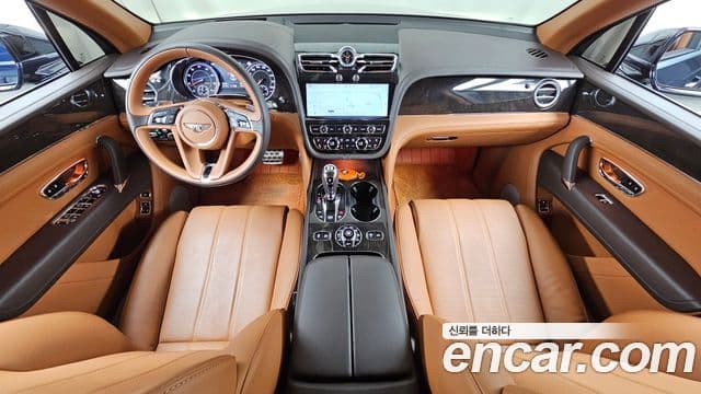 Bentley Bentayga 2019 — Şəkil 7/20