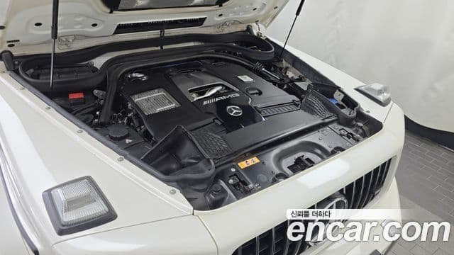 Mercedes-Benz G-Class 2021 — Photo 11/32