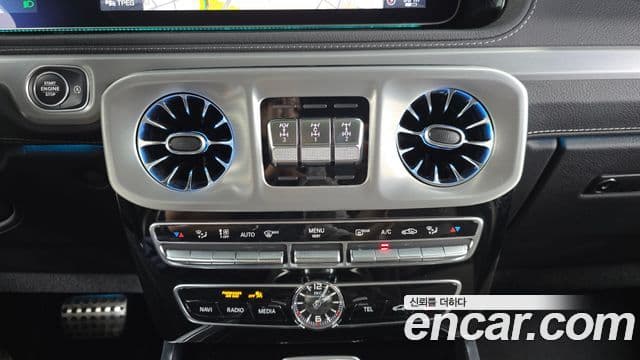 Mercedes-Benz G-Class 2021 — Photo 22/32