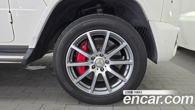 Mercedes-Benz G-Class 2021 — Photo 26/32