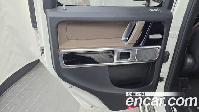 Mercedes-Benz G-Class 2021 — Photo 5/32
