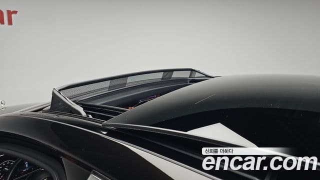 Mercedes-Benz S-Class 2024 — Photo 31/40