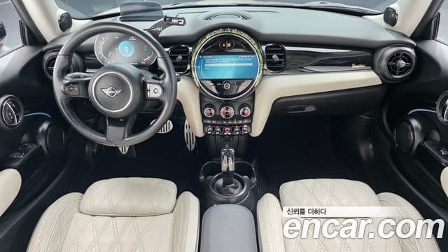 Mini Cooper S 2022 — фото 7 из 20
