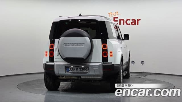 Land Rover Defender 2024 — ფოტო 3/20