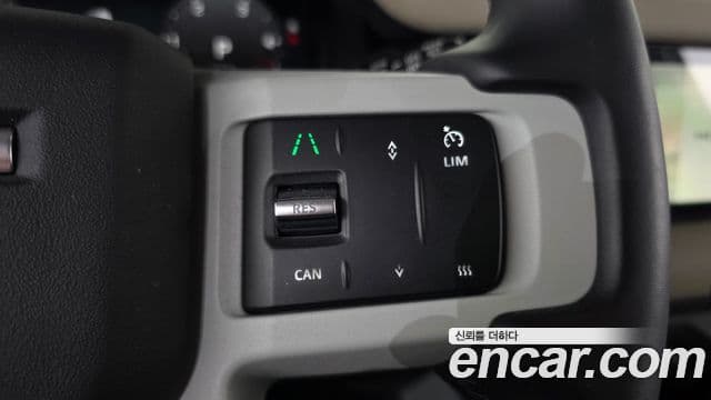 Land Rover Defender 2024 — фото 17 из 20