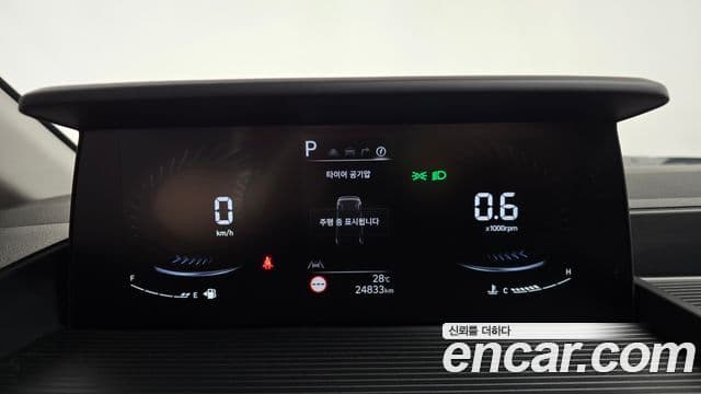 Hyundai Staria 2024 — Şəkil 8/20