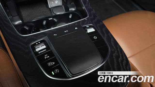Mercedes-Benz E-Class 2021 — Şəkil 17/20