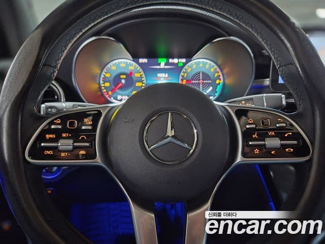 Mercedes-Benz GLC-Class 2020 — фото 7 из 20