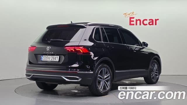 Volkswagen Tiguan, 2022