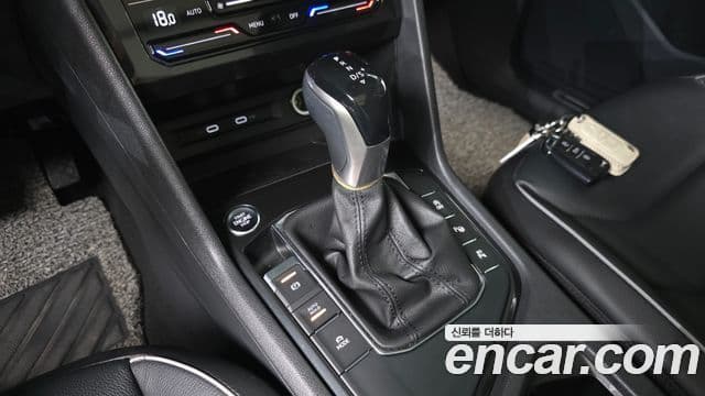 Volkswagen Tiguan 2022 — фото 7 из 20