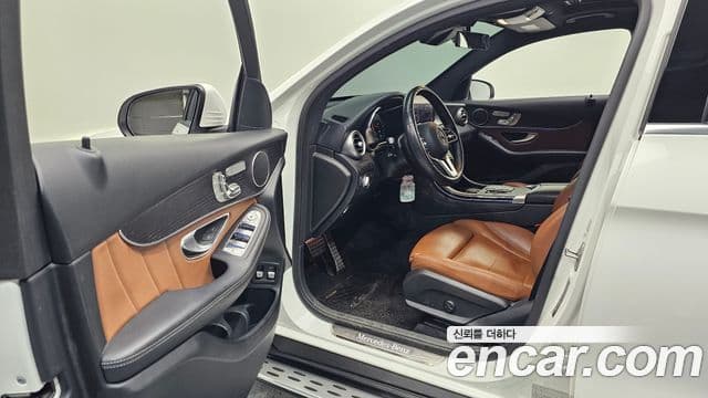 Mercedes-Benz GLC-Class 2020 — фото 10 из 20