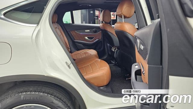 Mercedes-Benz GLC-Class 2020 — фото 12 из 20