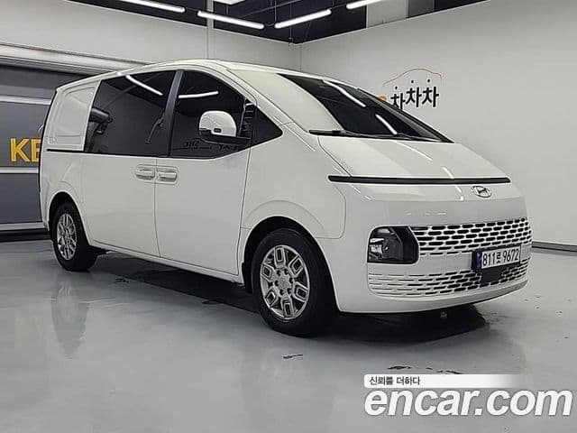 Hyundai Staria 2023 — Şəkil 3/20