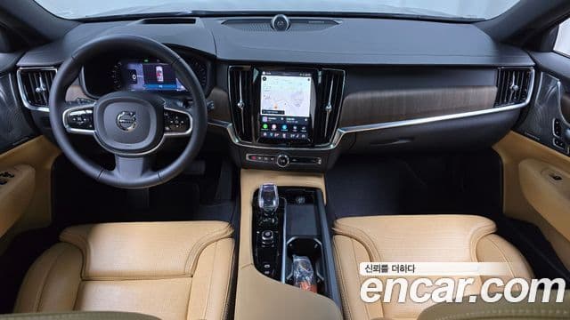 Volvo V90 Cross Country 2023 — ფოტო 7/20