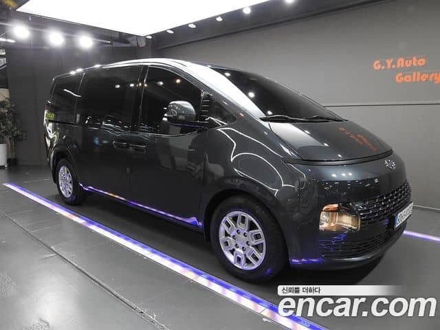 Hyundai Staria, 2022