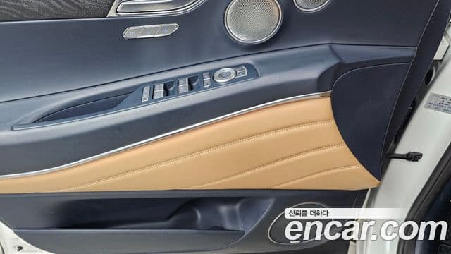 Genesis GV80 2022 — фото 18 из 20