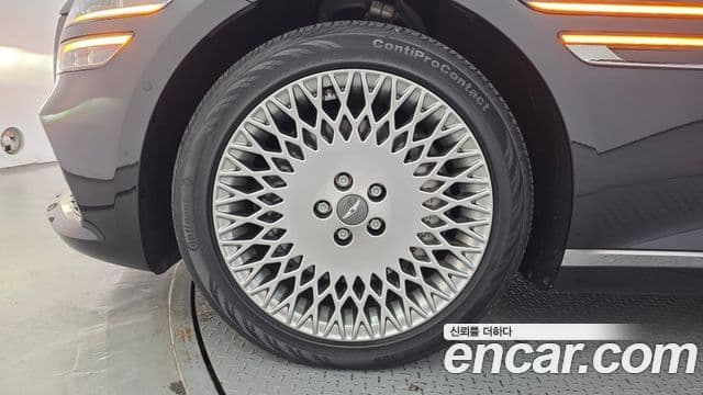Genesis Electrified G80 2022 — Şəkil 5/20