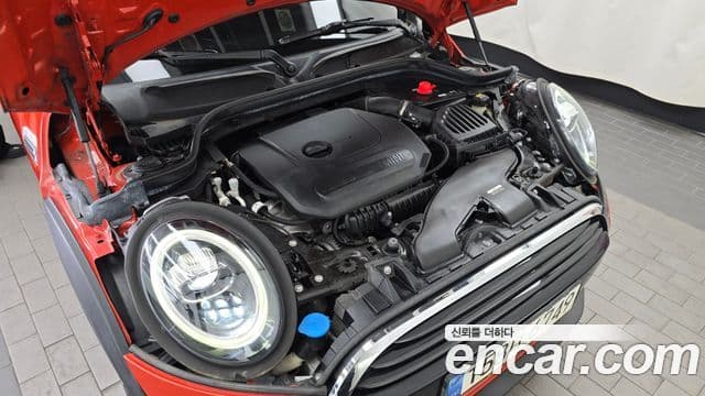 Mini Cooper 2021 — Şəkil 31/32
