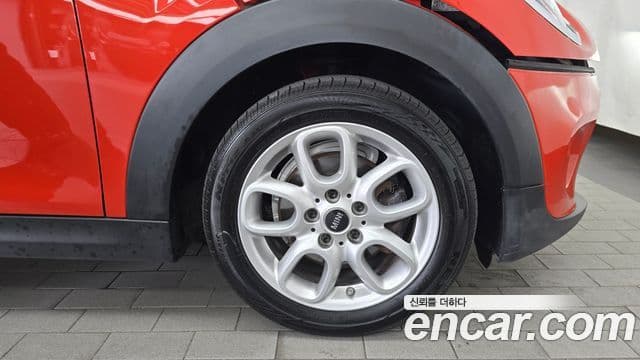 Mini Cooper 2021 — Şəkil 22/32