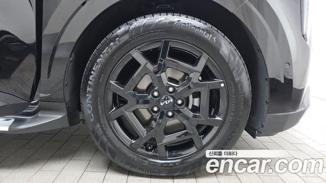 Kia Carnival 2024 — Photo 7/36