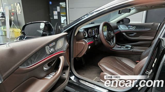 Mercedes-Benz CLS-Class 2020 — Фото 10/20