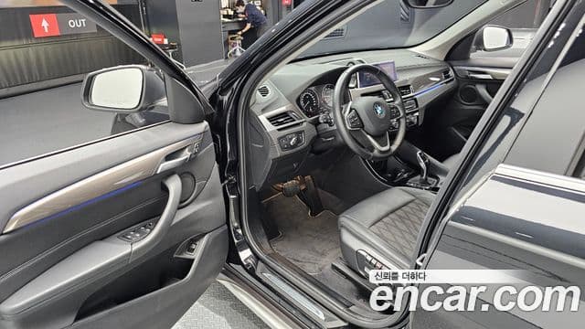 BMW X1 2021 — Şəkil 10/20