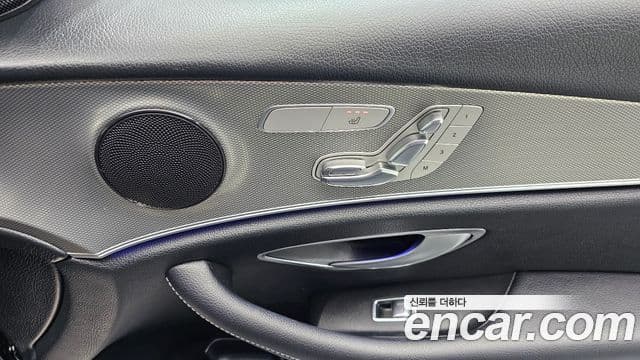 Mercedes-Benz E-Class 2018 — ფოტო 16/31