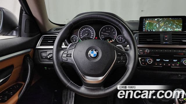BMW 4 Series 2018 — Фото 13/20