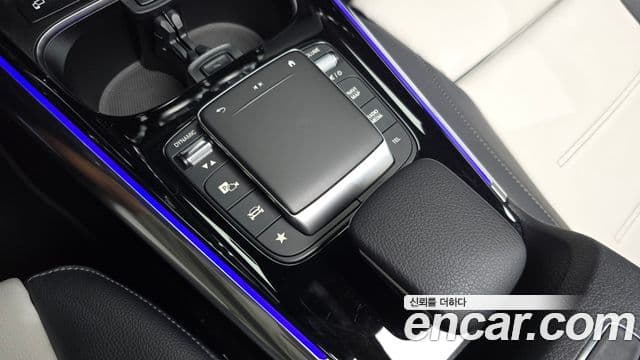 Mercedes-Benz GLA-Class 2020 — ფოტო 19/20