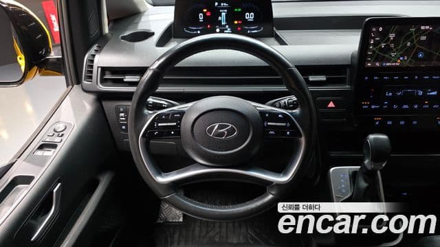 Hyundai Staria 2021 — Фото 13/20