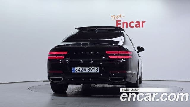Genesis Electrified G80 2022 — фото 4 из 20