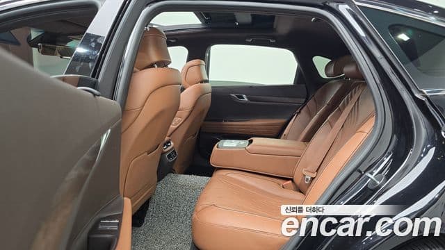 Genesis Electrified G80 2022 — фото 12 из 20